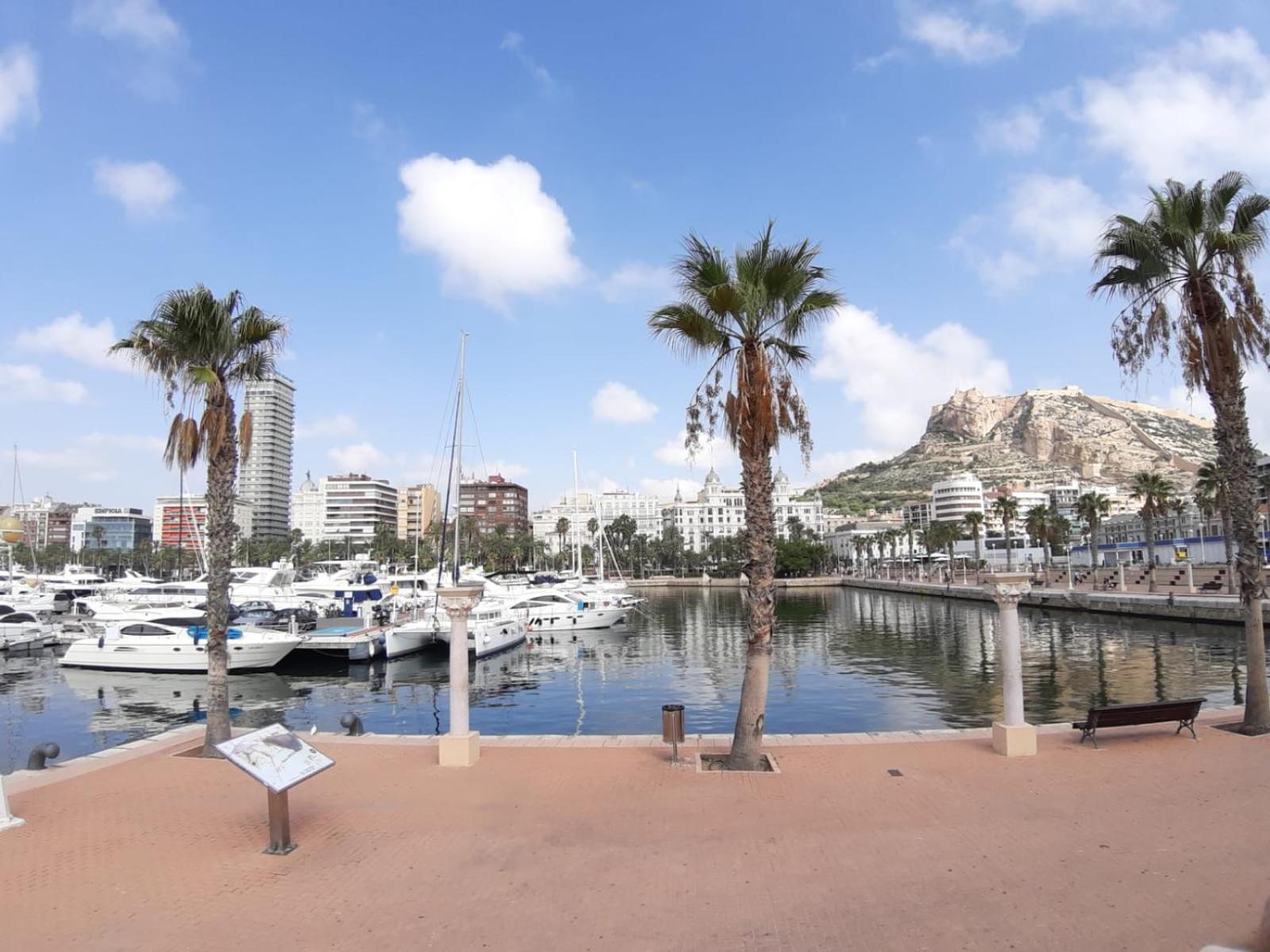 Apartamento Grande-Centro Barrio Playa لقنت المظهر الخارجي الصورة